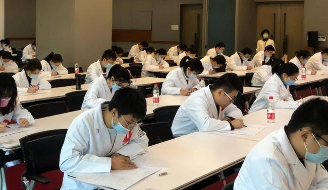 
                                    赤峰中域中医师承名单查询最新-赤峰中域中医师承名单最新